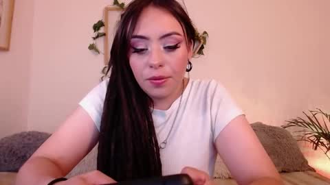 Snapshot of harmonyy01 chatting on 03.02.25 Harmony Please help me to reach 100 thumbs up online show from 03.02.25