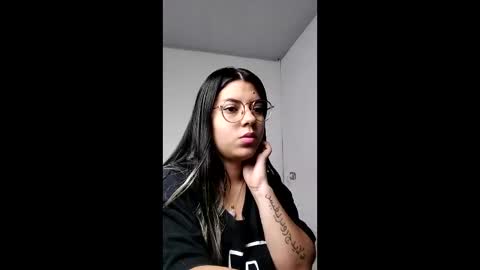 Snapshot of harper_ks1 chatting on 05.17.26 Harper online show from 05.17.26