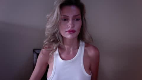 Snapshot of harperellis chatting on 07.01.26 Harper Ellis online show from 07.01.26