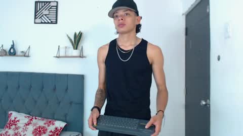 Snapshot of harry_jhonsonn chatting on 06.19.26 Harry online show from 06.19.26