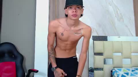 Snapshot of harry_jhonsonn chatting on 06.25.26 Harry online show from 06.25.26