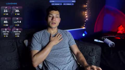 Snapshot of harrydavidsonx chatting on 10.30.25 ... online show from 10.30.25