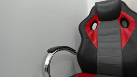 Snapshot of harrydaviss chatting on 01.15.25 alpha online show from 01.15.25