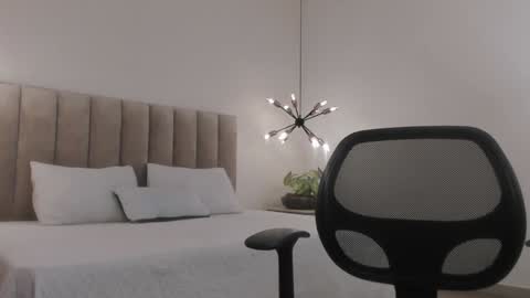 Harry Jones online show from 01.17.25