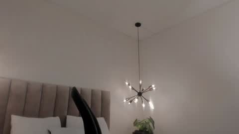 Harry Jones online show from 01.18.25