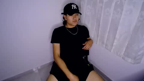 Snapshot of haru_boi chatting on 12.19.24 Haru online show from 12.19.24