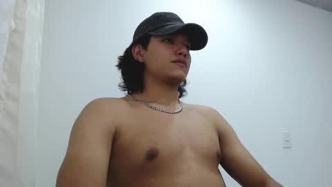 Snapshot of haru_boi chatting on 03.09.25 Haru online show from 03.09.25