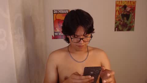 Snapshot of haru_boi chatting on 10.31.25 Haru online show from 10.31.25