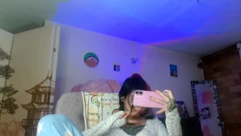 Im Emily and I could be the love of your life    online show from 04.05.26