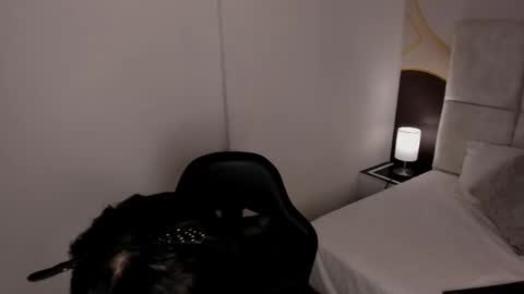 has_gonzalezz online show from 11.26.25