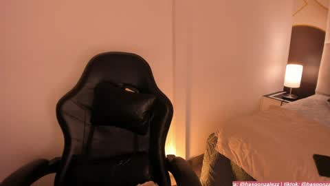 has_gonzalezz online show from 04.09.26