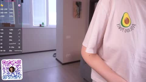 Snapshot of hasta_la_kissy chatting on 04.12.26 Mary online show from 04.12.26