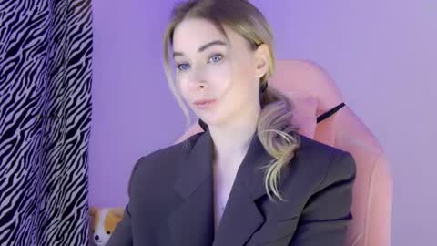 Anna online show from 05.26.26