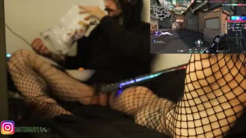 Snapshot of hatsumotokyoto chatting on 02.01.25 More content 2 online show from 02.01.25