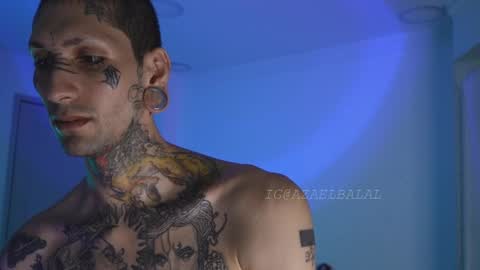 Snapshot of hatsumotokyoto chatting on 09.27.25 More content 2 online show from 09.27.25