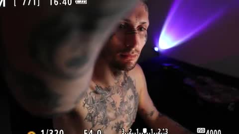 More content   2   online show from 12.20.25