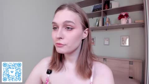 Mia online show from 04.13.26