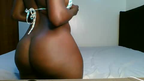 Snapshot of havanna_p chatting on 09.17.25 Havanna online show from 09.17.25