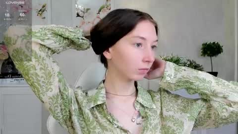 Snapshot of havefunwithmee_ chatting on 10.13.25 Lola online show from 10.13.25