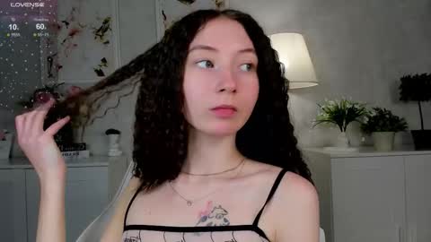 Snapshot of havefunwithmee_ chatting on 10.16.25 Lola online show from 10.16.25