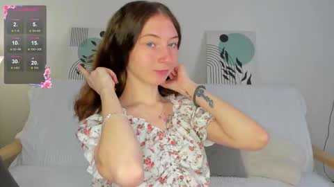 Snapshot of havefunwithmee_ chatting on 11.05.25 Lola online show from 11.05.25