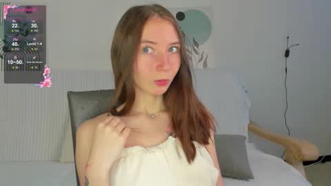 Snapshot of havefunwithmee_ chatting on 11.15.25 Lola online show from 11.15.25