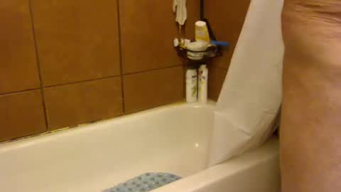 hawaii_guy29 online show from 12.14.24