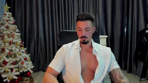 Snapshot of haydenspears chatting on 12.18.24 HaydenSpears online show from 12.18.24