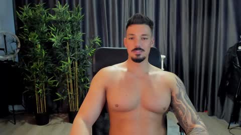 Snapshot of haydenspears chatting on 01.04.25 HaydenSpears online show from 01.04.25