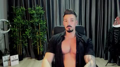 Snapshot of haydenspears chatting on 11.18.25 HaydenSpears online show from 11.18.25