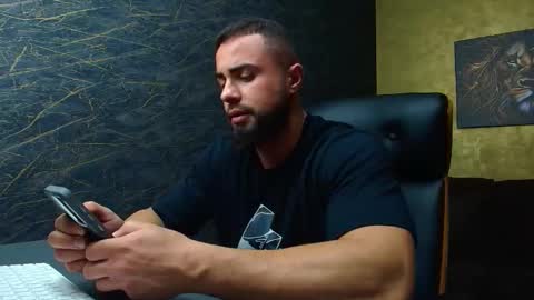 HayesWood online show from 11.10.25