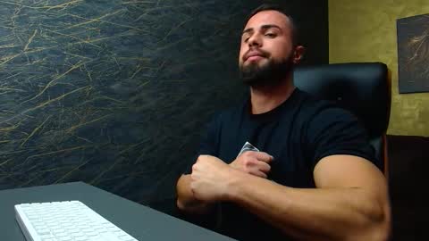 HayesWood online show from 11.13.25