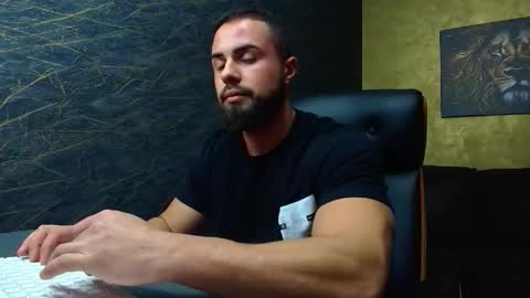 HayesWood online show from 11.15.25