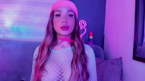 Snapshot of hazeeell chatting on 01.07.25 Marie online show from 01.07.25