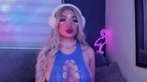 Snapshot of hazeeell chatting on 01.09.25 Marie online show from 01.09.25