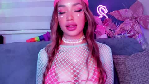 Snapshot of hazeeell chatting on 01.27.25 Marie online show from 01.27.25