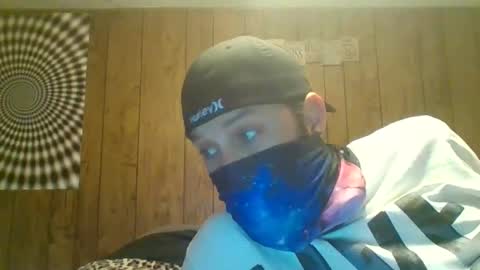 hazel198812 online show from 12.17.25