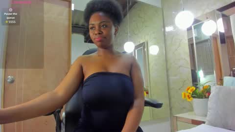 hazel_lanee online show from 10.05.25