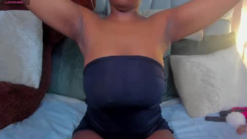 hazel_lanee online show from 06.04.26