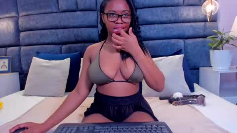Snapshot of hazel_lanee chatting on 07.06.26 hazel_lanee online show from 07.06.26