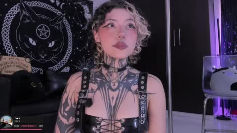 Hazell Witch online show from 03.31.26