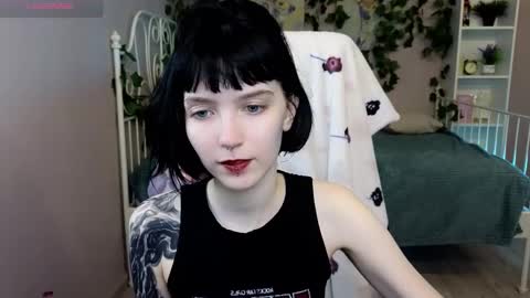 hazeltompson online show from 11.09.25