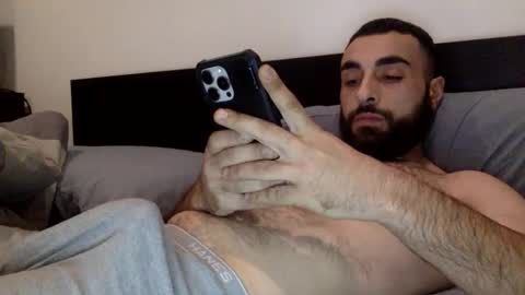 Snapshot of hbabian chatting on 12.01.25 hbabian online show from 12.01.25