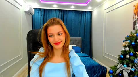 Snapshot of heartedlove_1 chatting on 01.14.25 heartedlove_1 online show from 01.14.25