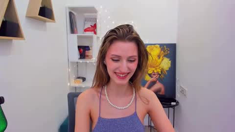 Snapshot of heartedlove_1 chatting on 02.22.25 heartedlove_1 online show from 02.22.25