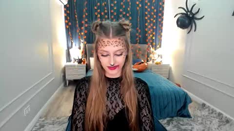 Snapshot of heartedlove_1 chatting on 10.13.25 heartedlove_1 online show from 10.13.25