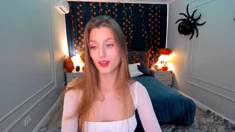 Snapshot of heartedlove_1 chatting on 10.26.25 heartedlove_1 online show from 10.26.25