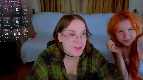 Snapshot of heartstwice chatting on 11.18.25 heartstwice online show from 11.18.25