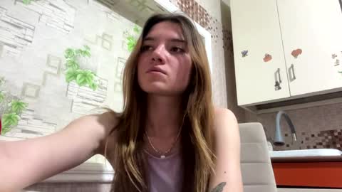 Lili online show from 04.21.26