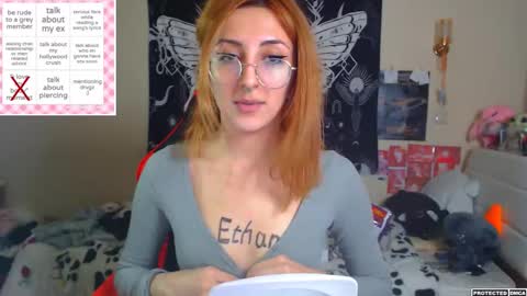 Snapshot of heavenlycreature chatting on 10.16.25 Diana online show from 10.16.25